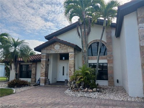 2727 Se 24th Pl, Cape Coral, FL, 33904-3315 | Card Image