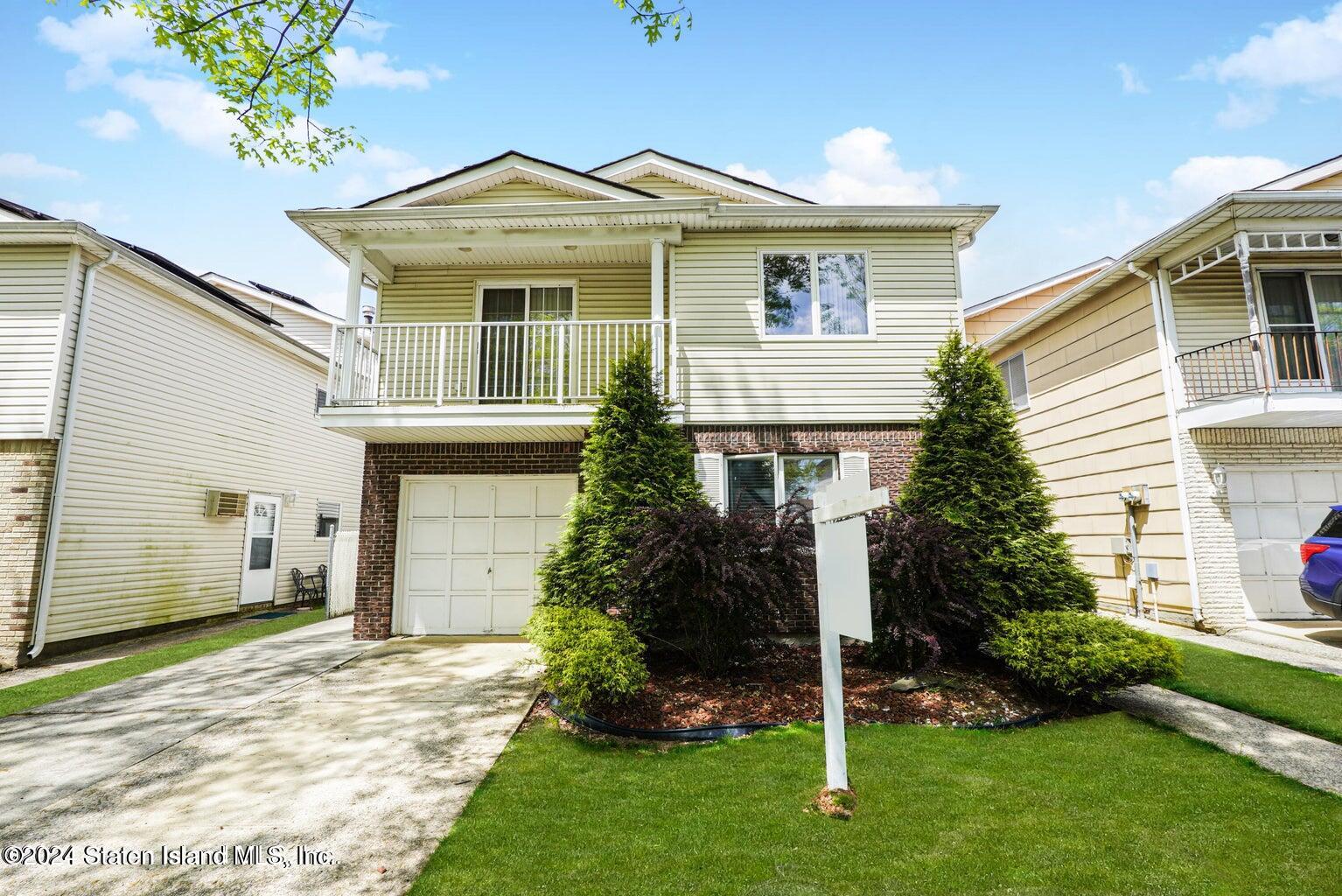 Stafford Ave, Staten Island, NY 10309