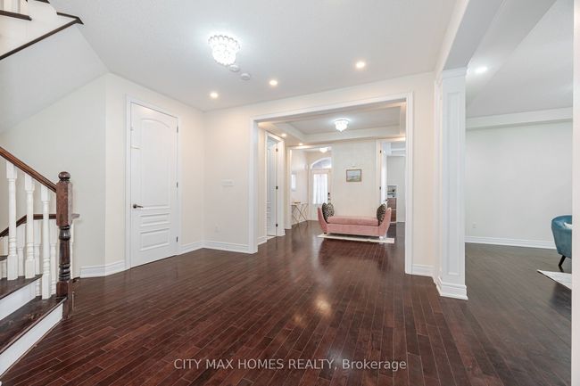 57 Beacon Hill Dr, House other with 7 bedrooms, 6 bathrooms and 4 parking in Brampton ON | Image 5