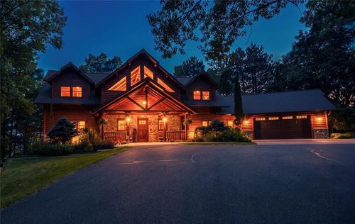 W5405 Park Pl, Spooner, WI, 54801-7381 | Card Image