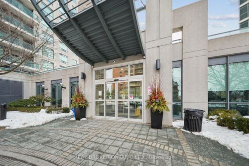 808-28 Harrison Garden Boulevard, North York, ON, M2N7B5 | Card Image
