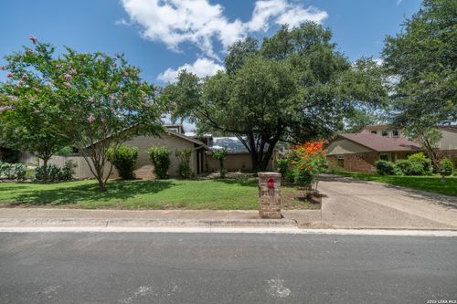 2927 Quail Oak St, San Antonio, TX, 78232-1818 | Card Image