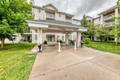 2215-6224 17 Ave Se, Calgary, AB, T2A7X8 | Card Image
