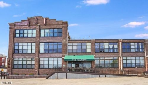 apt-149-300 Communipaw Ave, Jersey City, NJ, 07304-4134 | Card Image