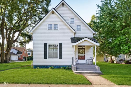 319 W Washington St, Shelbyville, IN, 46176-1152 | Card Image