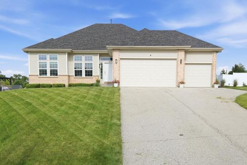 11326 N Crestwood Dr, Edgerton, WI, 53534-9178 | Card Image
