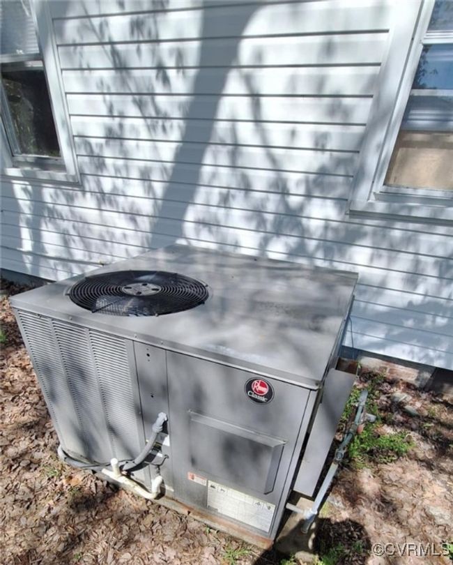 Details with central air condition unit | Image 41
