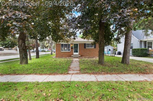 796 Adams St, Plymouth, MI, 48170-1258 | Card Image
