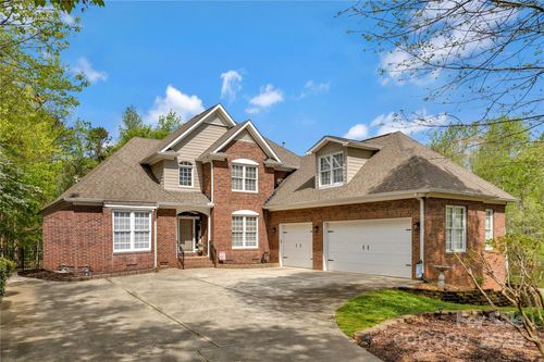 1427 Doe Ridge Ln, Fort Mill, SC, 29715-8802 | Card Image