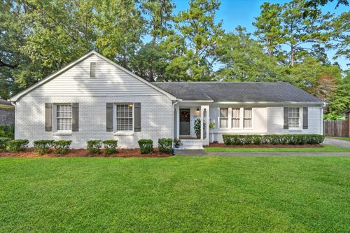 305 Runnymede Ln, Summerville, SC, 29485-8505 | Card Image