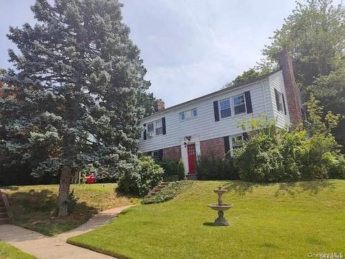 4641 Hanford St, Little Neck, NY, 11362-1031 | Card Image