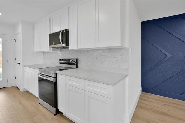 5015 Monteith Dr, House other with 3 bedrooms, 2 bathrooms and 2 parking in Spring TX | Image 8