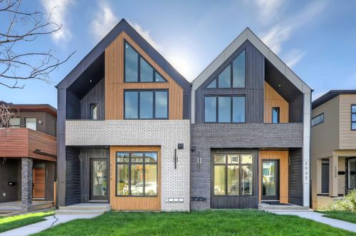 215 25 Ave Nw, Calgary, AB, T2M2A6 | Card Image