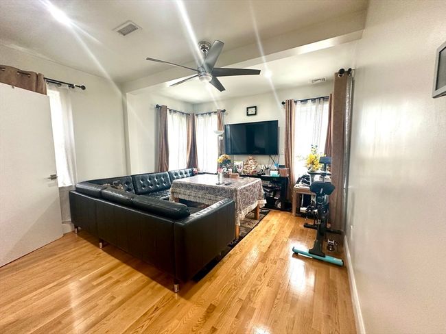 62 Antwerp St, House other with 3 bedrooms, 3 bathrooms and 3 parking in Boston MA | Image 10