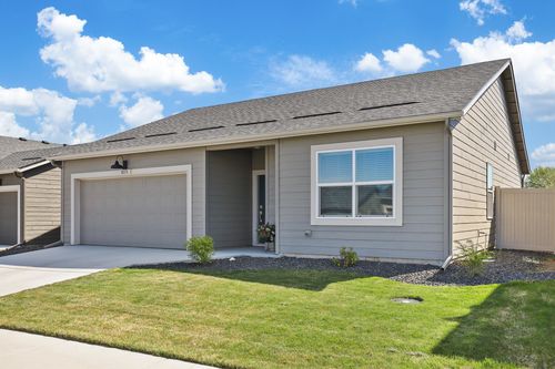 8113 S Safflower St, Cheney, WA, 99004-5393 | Card Image