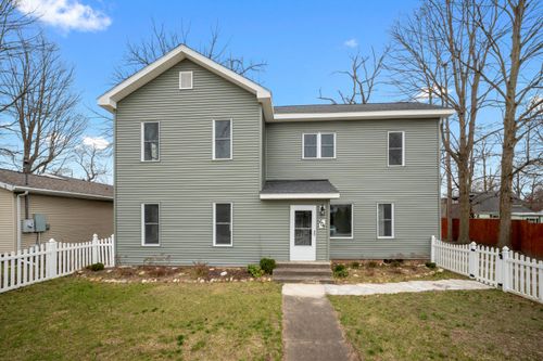 604 Orchard St, Dowagiac, MI, 49047-1235 | Card Image