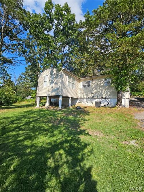 8434 Lake Dr, Cedar Hill, MO, 63016-3811 | Card Image