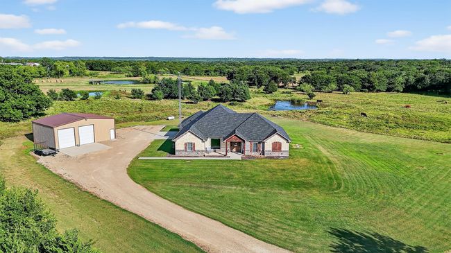 2340 Wright Rd, House other with 4 bedrooms, 2 bathrooms and null parking in Sherman TX | Image 4