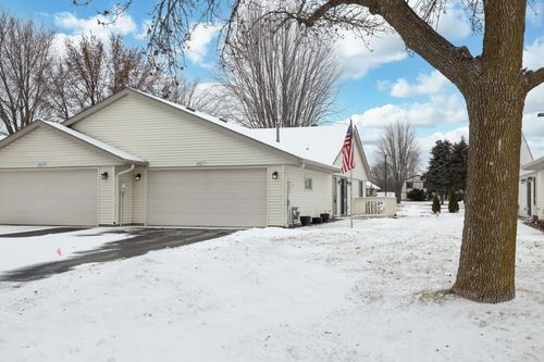 20277 Hunter Court, Lakeville, MN, 55044 | Card Image