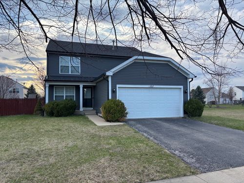 527 Driftwood Ln, Harvard, IL, 60033-8330 | Card Image