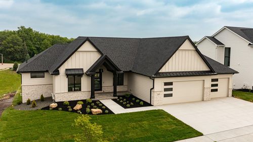 2665 Timber Oaks Rd Sw, Rochester, MN, 55902-1758 | Card Image