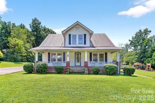96 Huntsville Rd, Marion, NC, 28752-4613 | Card Image