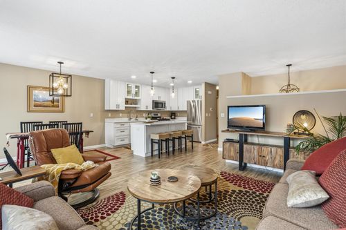 1684 Covington Ln, Eagan, MN, 55122-2776 | Card Image