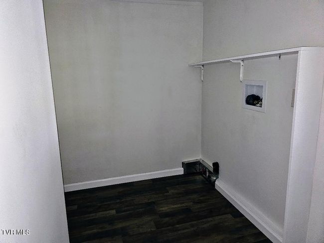 Laundry Room | Image 47