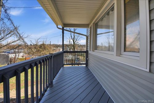 282 Greenvale Avenue, Yonkers, NY, 10703 | Card Image