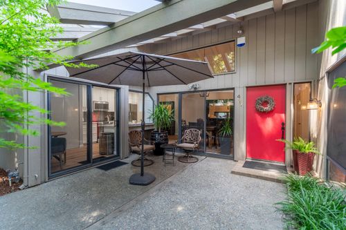 411 Dunbarton Circle, Sacramento, CA, 95825 | Card Image
