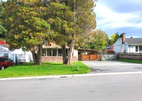 11044 Oriole Dr, Surrey, BC, V3R5A6 | Card Image