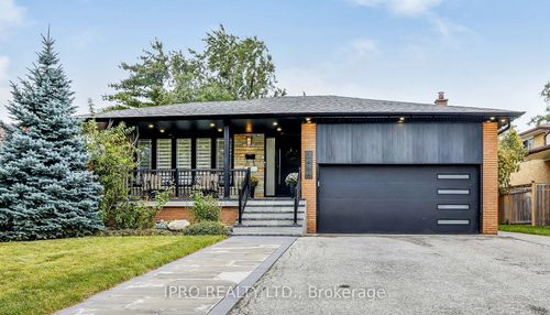 3484 Riverspray Cres, Mississauga, ON, L4Y3M7 | Card Image