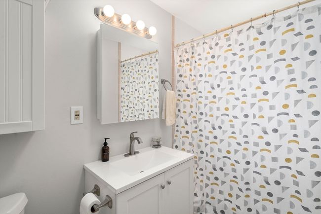 APT-4F - 1500 Commonwealth Ave, Condo with 2 bedrooms, 1 bathrooms and null parking in Boston MA | Image 13