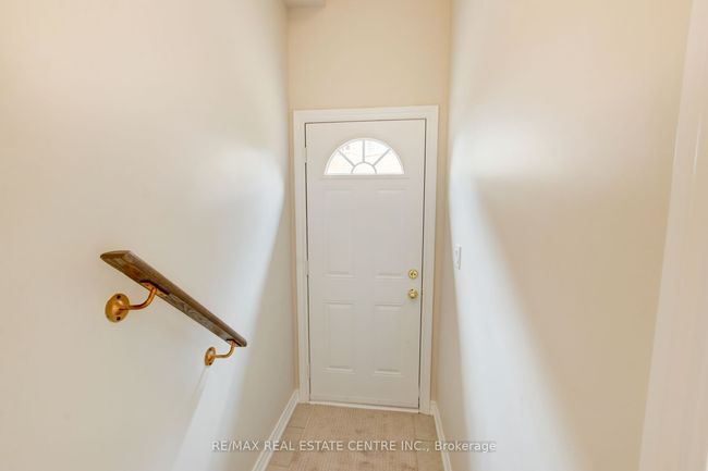 7 Rabbit Run Way, House attached with 4 bedrooms, 3 bathrooms and 1 parking in Brampton ON | Image 11