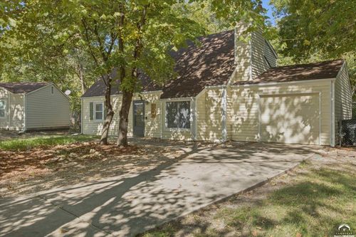 1748 W 3rd St, Lawrence, KS, 66044-4614 | Card Image