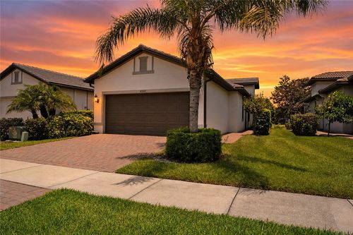 4337 Beauty Leaf Cir, Vero Beach, FL, 32967-7647 | Card Image