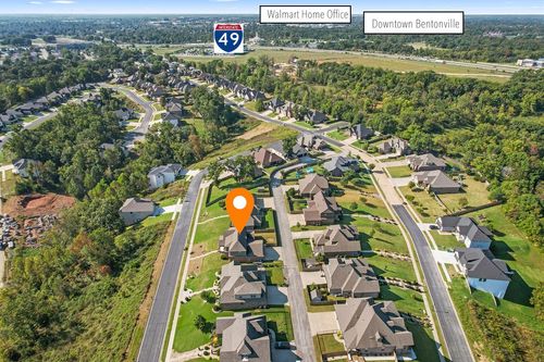 3101 Ne Doyle Dr, Bentonville, AR, 72712-9249 | Card Image