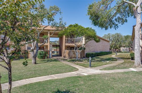 262-16301 Ledgemont Ln, Addison, TX, 75001-6213 | Card Image