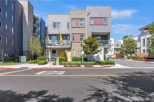 227 Bowery, Irvine, CA, 92612 | Card Image