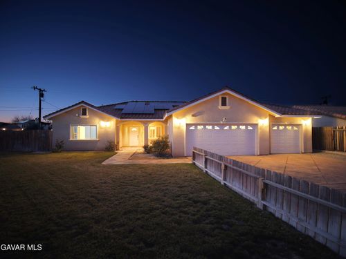 21551 Sheridan Ct, California City, CA, 93505-1611 | Card Image