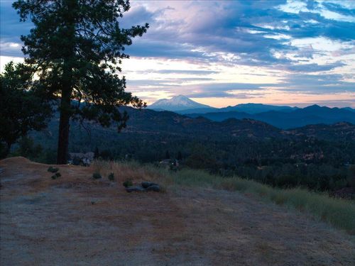 8450 Crown Way, Redding, CA, 96001 | Card Image