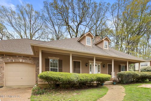 107 Newport Cir, Clinton, MS, 39056-5423 | Card Image