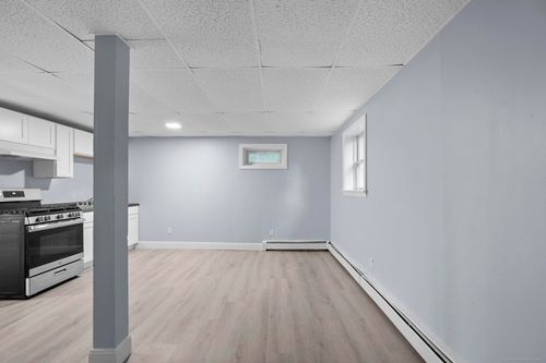 bl-61 Revere Street, New Haven, CT, 06513 | Card Image