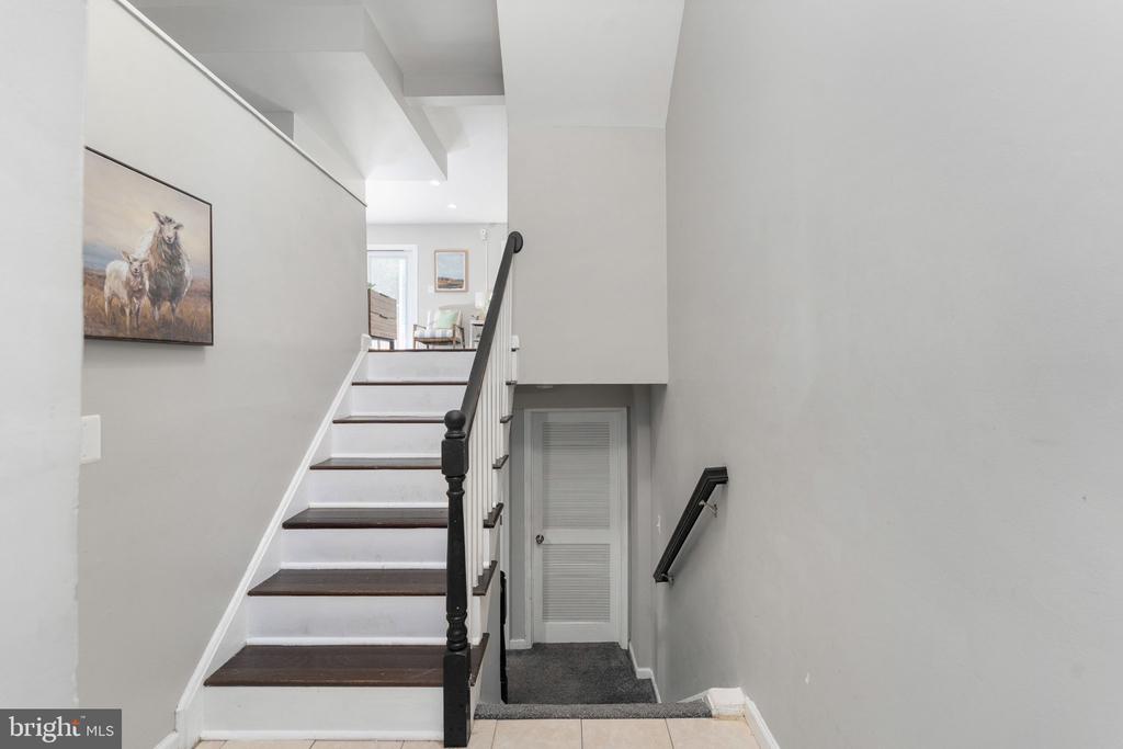 Residential in WOODBRIDGE 2