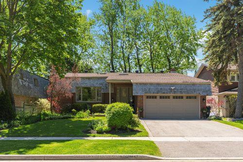 29 Leacock Crescent, North York, ON, M3B1N8 | Card Image