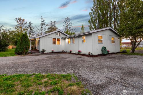 2579 Finkbonner Rd, Bellingham, WA, 98226-9221 | Card Image