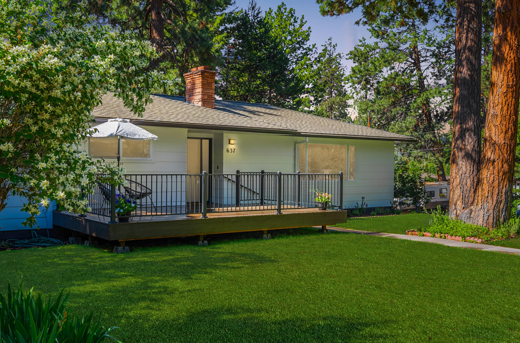 Vicksburg Ave, Bend, OR 97703