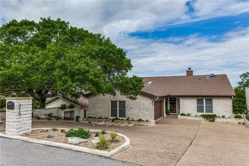 315 Hazeltine Dr, Lakeway, TX, 78734-4629 | Card Image