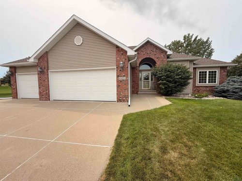 4600 Fieldstone Ct, Sioux City, IA, 51106-9760 | Card Image