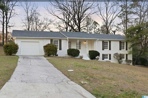 1222 Falling Star Ln, Alabaster, AL, 35007-9338 | Card Image